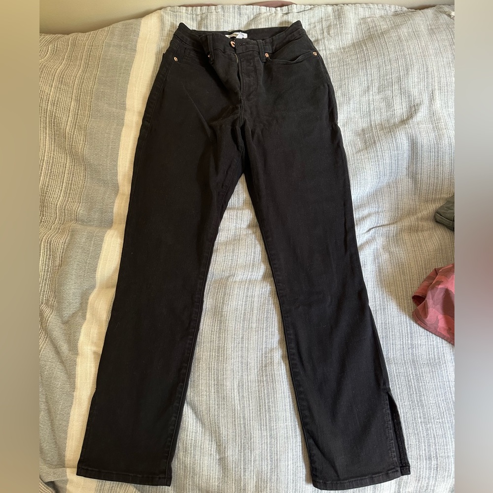 Good American Black Jeans - Little Slits on side and rose gold detail